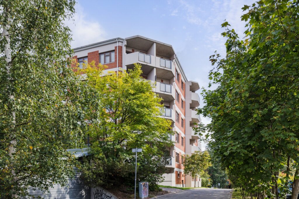 Kuvassa on VAV:n vuokra-asunto Pähkinärinteessä osoitteessa Mantelipolku 2 Vantaa.